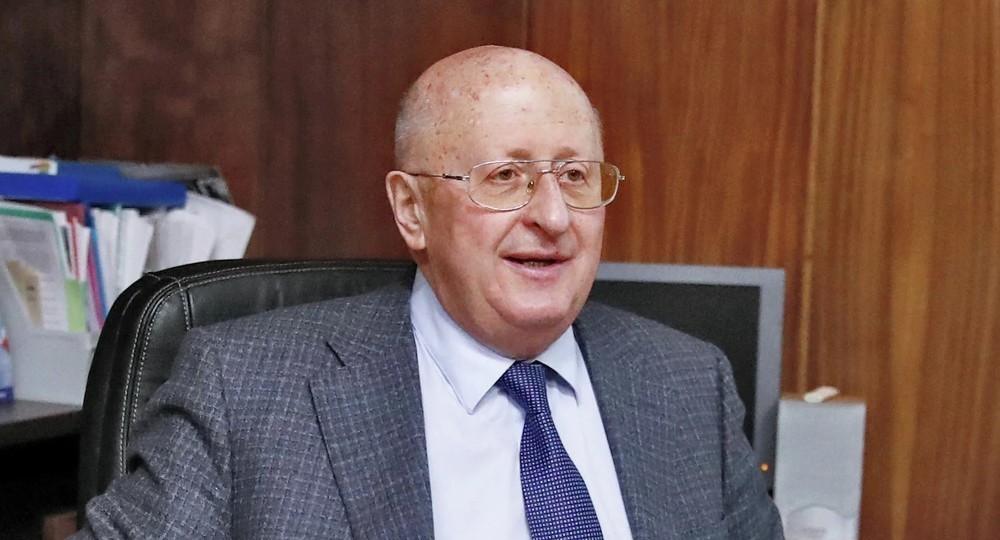 Гинцбург анонсировал вакцинацию детей от ковида Гинцбург анонсировал вакцинацию детей от ковида