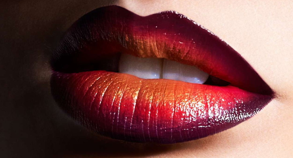 Школьница открыла бизнес по продаже косметики и неожиданно разбогатела Школьница открыла бизнес по продаже косметики и неожиданно разбогатела