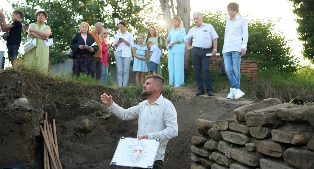 В «Сириусе» возобновились раскопки византийского храма IX-X вв. В «Сириусе» возобновились раскопки византийского храма IX-X вв.