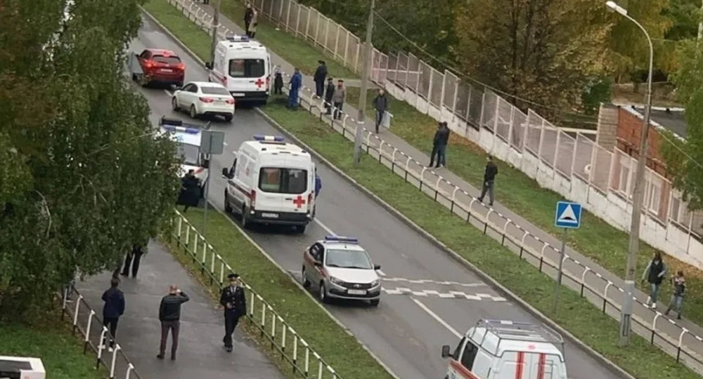 Стрельба в ижевской школе: есть погибшие Стрельба в ижевской школе: есть погибшие