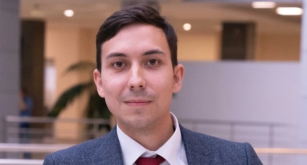 Дмитрий Лутовинов: «Я не чиновник, не политик, я – учитель» Дмитрий Лутовинов: «Я не чиновник, не политик, я – учитель»