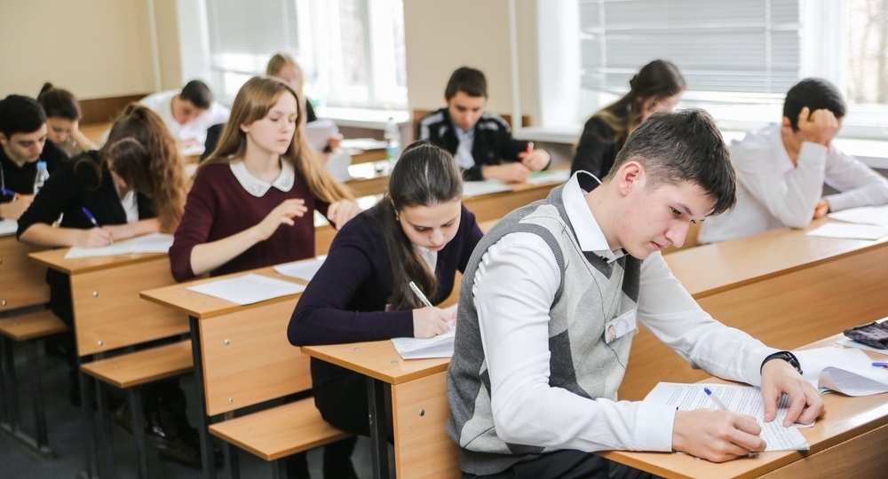 За участие в олимпиадах из перечня Минпросвещения можно получить дополнительные баллы к ЕГЭ