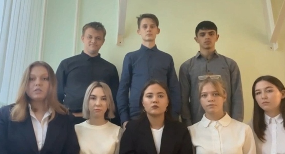 В Башкирии школьники попросили не мобилизовывать учителя истории В Башкирии школьники попросили не мобилизовывать учителя истории