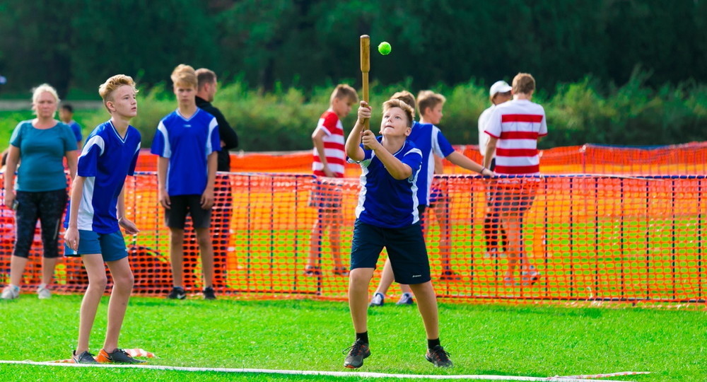 В российских школах появится модуль по игре в лапту