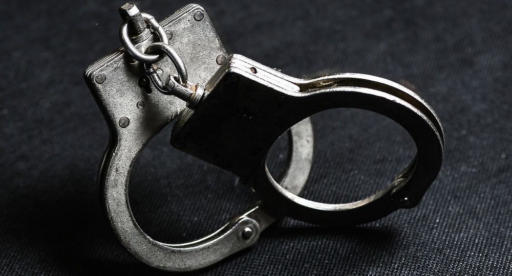 МВД запретило надевать наручники на женщин и детей