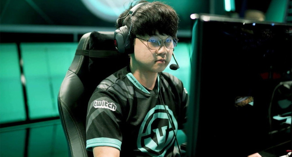 Нанять опытных геймеров и разгромить сыновей и дочек Нанять опытных геймеров и разгромить сыновей и дочек