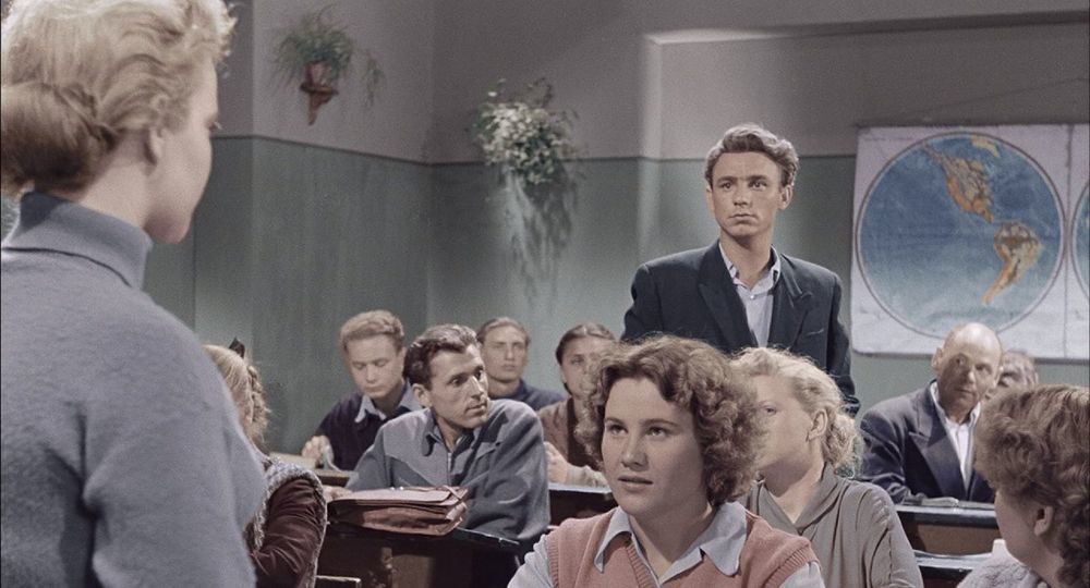 Минпросвещения продолжит снимать фильмы про учителей Минпросвещения продолжит снимать фильмы про учителей