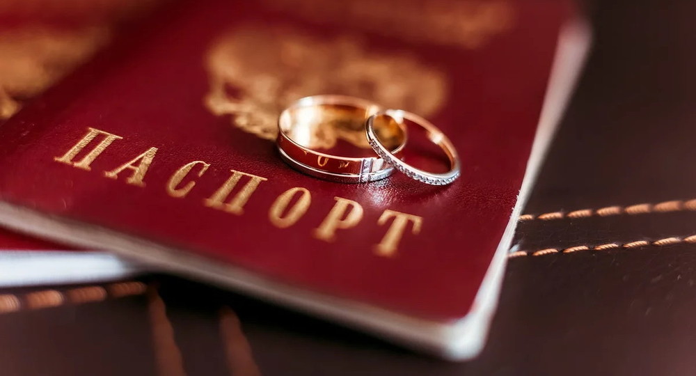 Владимир Путин утвердил защиту института брака задачей культурной политики Владимир Путин утвердил защиту института брака задачей культурной политики