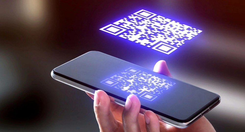 Аккуратнее с QR-кодами в общественных местах: появился новый вид мошенничества