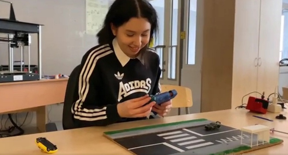 Московские старшеклассники изобрели устройство для безопасности пешеходов Московские старшеклассники изобрели устройство для безопасности пешеходов