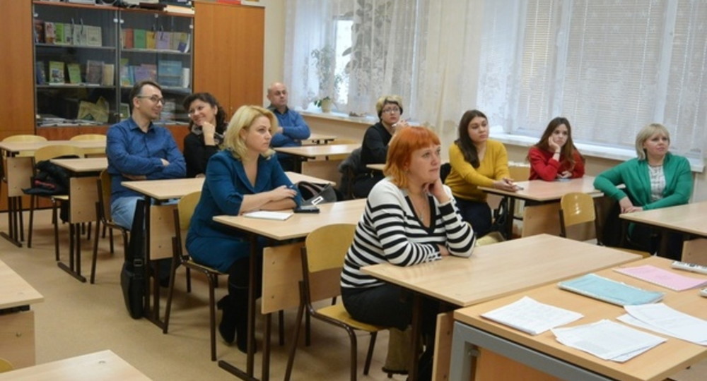В Совете Федерации высказали сомнение в готовности родителей школьников к «Разговорам о важном» В Совете Федерации высказали сомнение в готовности родителей школьников к «Разговорам о важном»