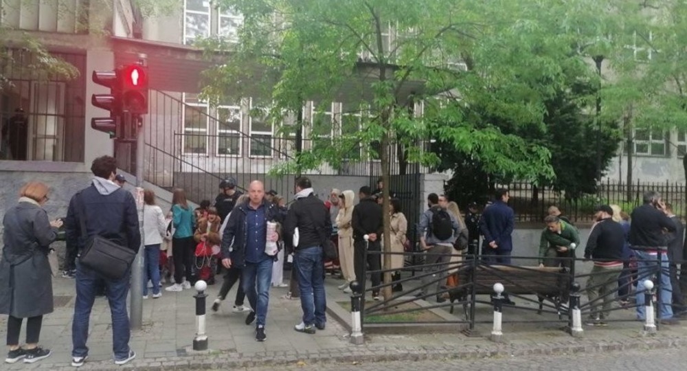 В Белграде подросток открыл стрельбу в школе В Белграде подросток открыл стрельбу в школе