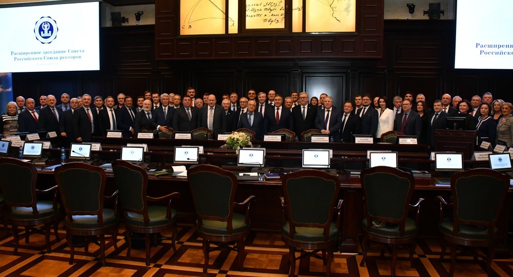 Вузы и работодатели на пути ко взаимопониманию Вузы и работодатели на пути ко взаимопониманию