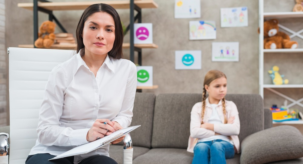 В Госдуме предложили закрепить норму – один школьный психолог на 300 учеников В Госдуме предложили закрепить норму – один школьный психолог на 300 учеников