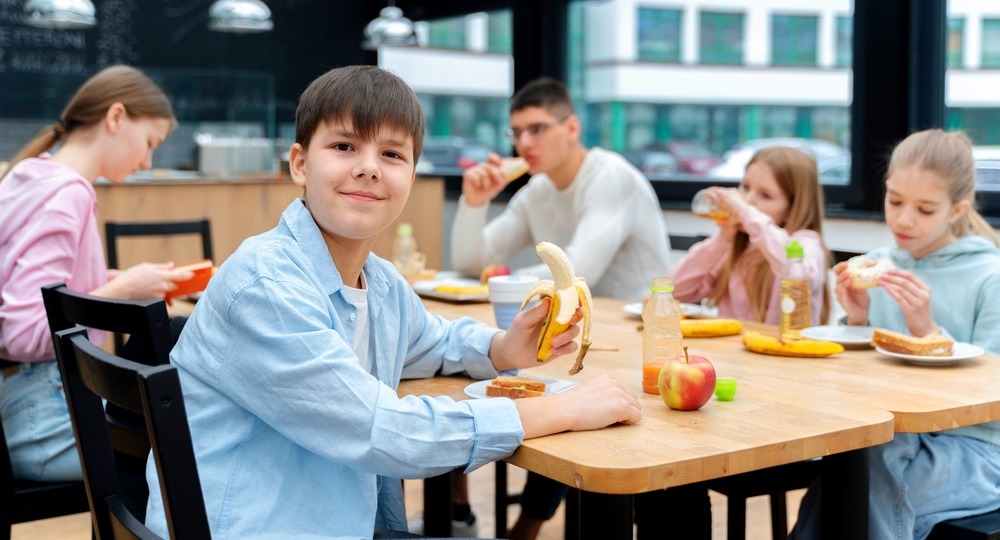 В Госдуме предложили создать единую онлайн-базу школьного меню