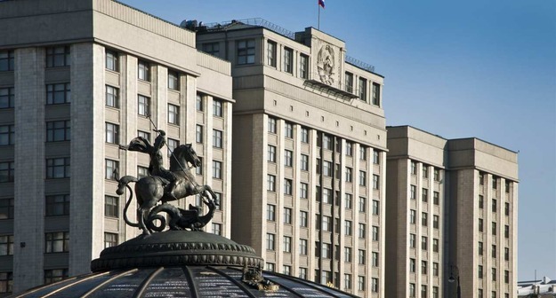 В Госдуме подготовили законопроект об увеличении зарплат учителей Middle size 1536131089