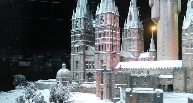 В Москве планируют открыть местный Хогвартс Middle size 1538395554