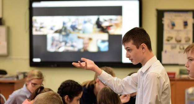 11 декабря началась очередная сессия Сетевой подростковой школы Middle size 1544599615