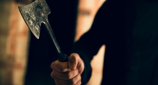 У школы в Вольске, где подросток напал на ученицу, не было охраны Middle size 1559112383