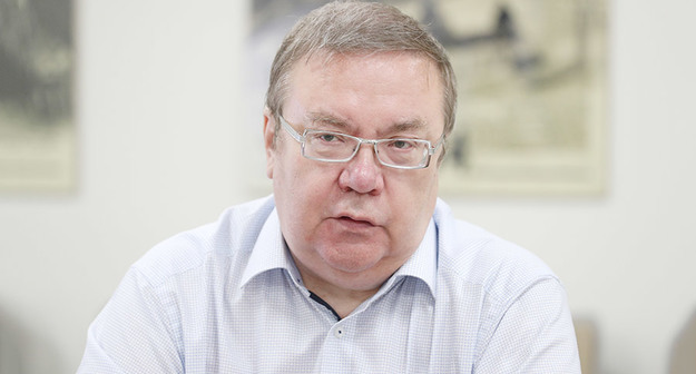 Национальные экзамены, мониторинги и школьное оценивание 