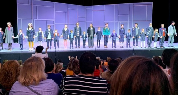 Буллинг в театре Middle size 1574939334