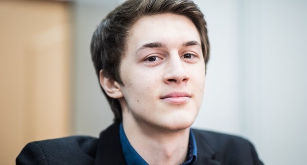 Middle size 1575353637