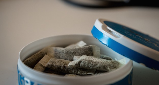 В Челябинске завели дело на женщину, чья дочь продавала снюс в школе Middle size 1576489627