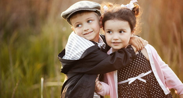 От кого детей защищать