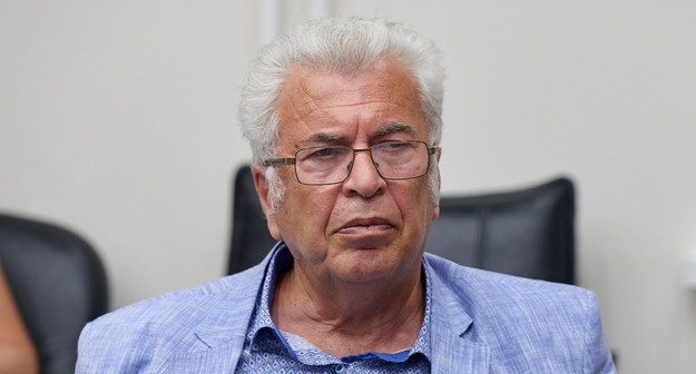 Middle size 1646302194