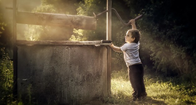 15 опасностей дачи: как уберечь ребенка