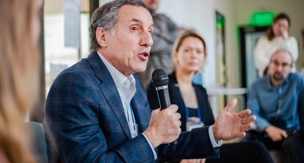 Школы за рамками жестких предписаний