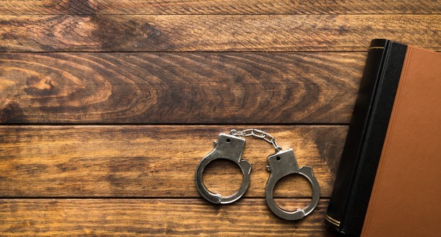 В США арестовали школьника за запрос к ChatGPT о «убийстве друга» В США арестовали школьника за запрос к ChatGPT о «убийстве друга»