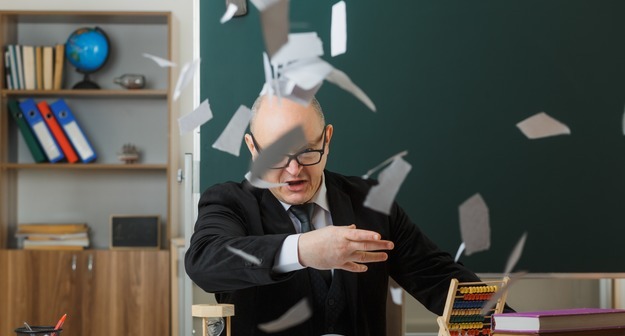 «Тактильность у каждого разная»: на Урале учителям запретили касаться учеников «Тактильность у каждого разная»: на Урале учителям запретили касаться учеников