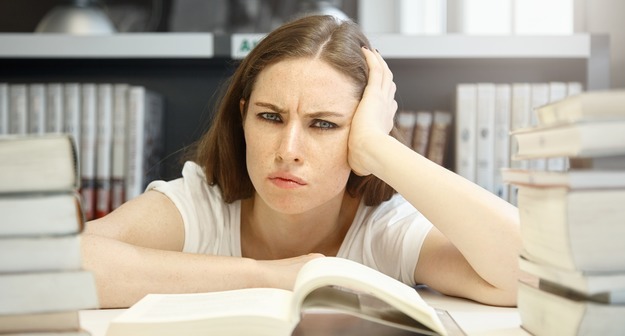 В Госдуме предложили запретить сессии в новогодние каникулы В Госдуме предложили запретить сессии в новогодние каникулы