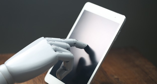 Исследование: российские студенты предпочитают списывать на экзаменах, используя ИИ