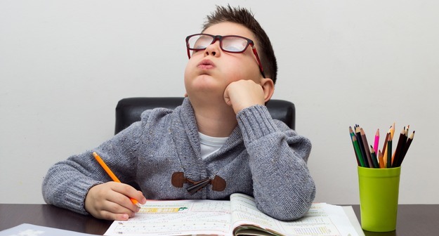 Минпросвещения проработает изменения требований к нагрузке на школьников