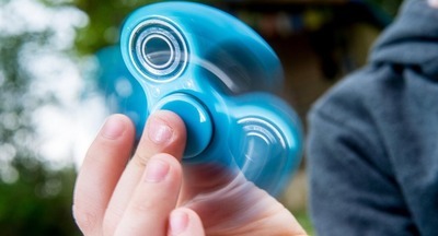 Роспотребнадзор рассказал о влиянии спиннеров на здоровье детей