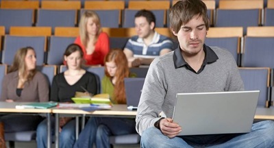 Репетиторы ушли в онлайн. Дистанционные платформы вытесняют традиционные вузы