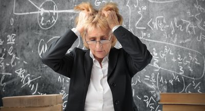 Югорские учителя требуют защитить их от школьников