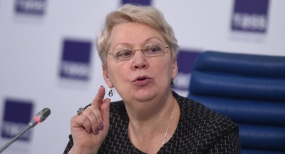 Ольга Васильева связала косноязычие у детей с «зависанием» в интернете