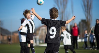 Массовые драки обсудили со школьниками на уроке футбольной толерантности в Петербурге 