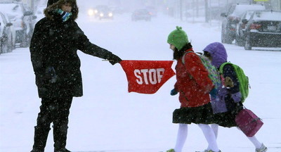 Иностранцы пришли в ужас от видео с якутскими школьниками, идущими в метель