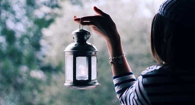 Под Брянском дети ходят в школу с карманными фонариками