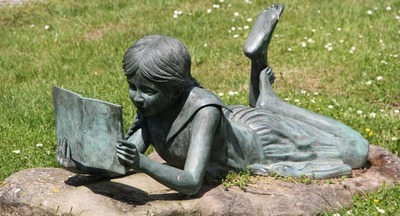 Ученики начальных классов во Франции теперь будут писать диктанты ежедневно