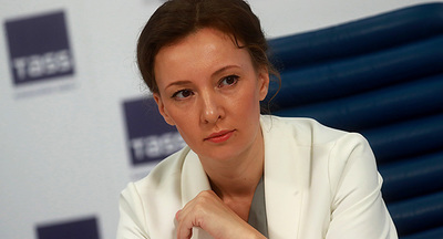 Министр образования и науки РФ и детский омбудсмен обсудили происшествие в Бурятии