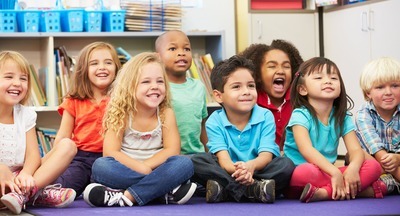 Франция: по данным исследования, для родителей учеников особенно важны врачи и учителя