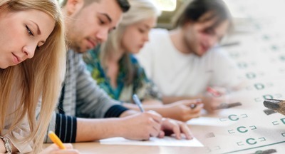 Петербургских преподавателей и школьников решили протестировать на знание закона о митингах