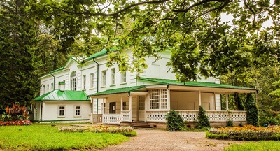 Центр поддержки одаренных детей строят в Ясной Поляне