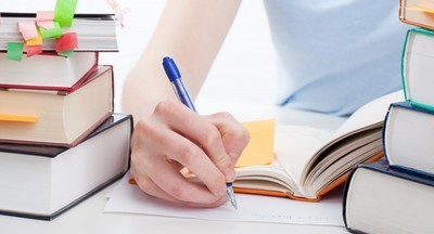 Рекламу услуг по написанию дипломных работ и диссертаций могут законодательно запретить