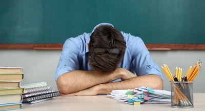 Количество учителей в России, которые работают на двух ставках, выросло в 2 раза